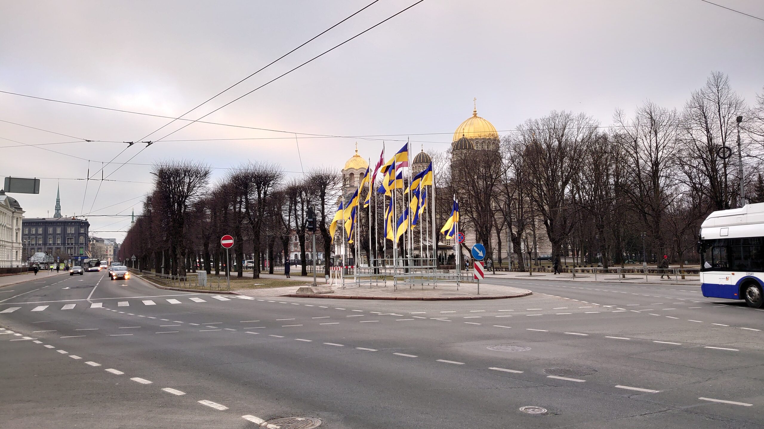 Ukrainian flags in Riga